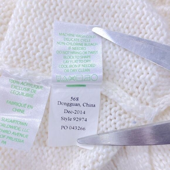 LILLY PULITZER XS Classic Cream Open Knit Crochet V-Neck Sweater Cottagecore - Picture 13 of 16